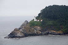 heceta-head-lighthouse-near-florence-or-courtesy-wikimedia